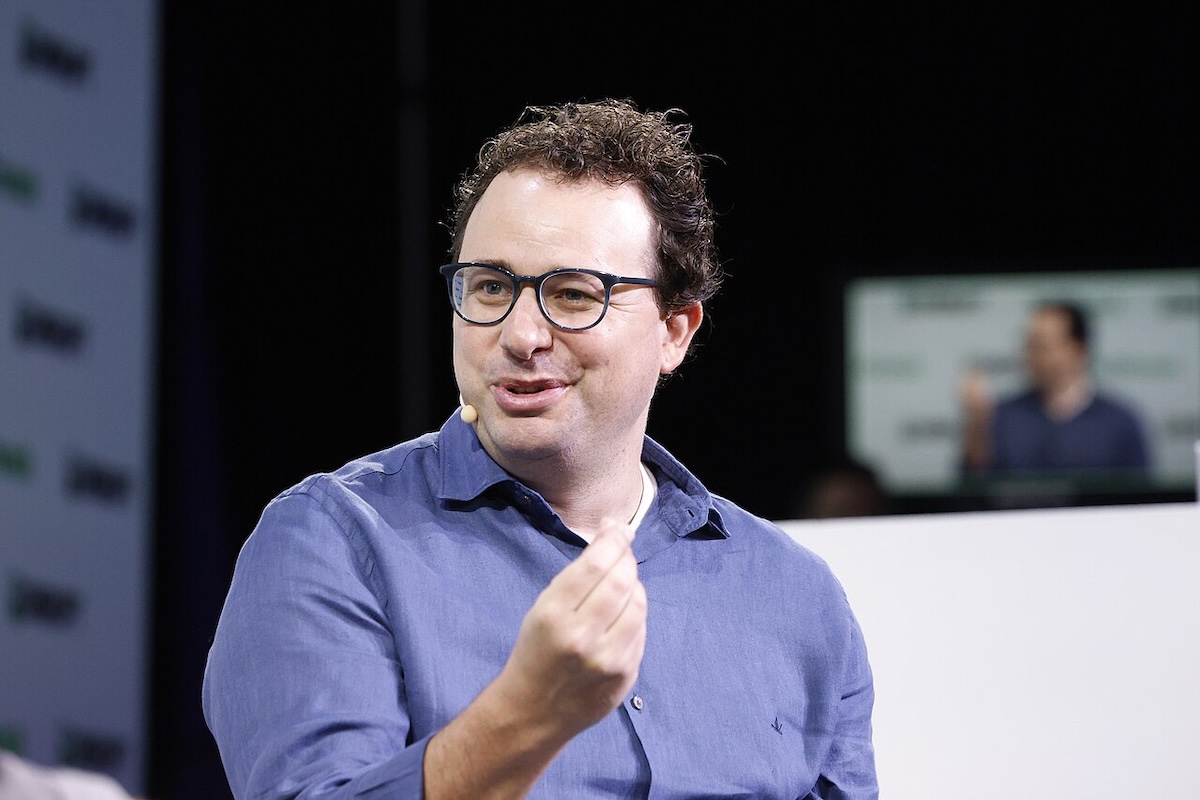 Anthropic CEO Dario Amodei Warns That AI Will Replace 50% of White-Collar Jobs dario-amodei-photo-1